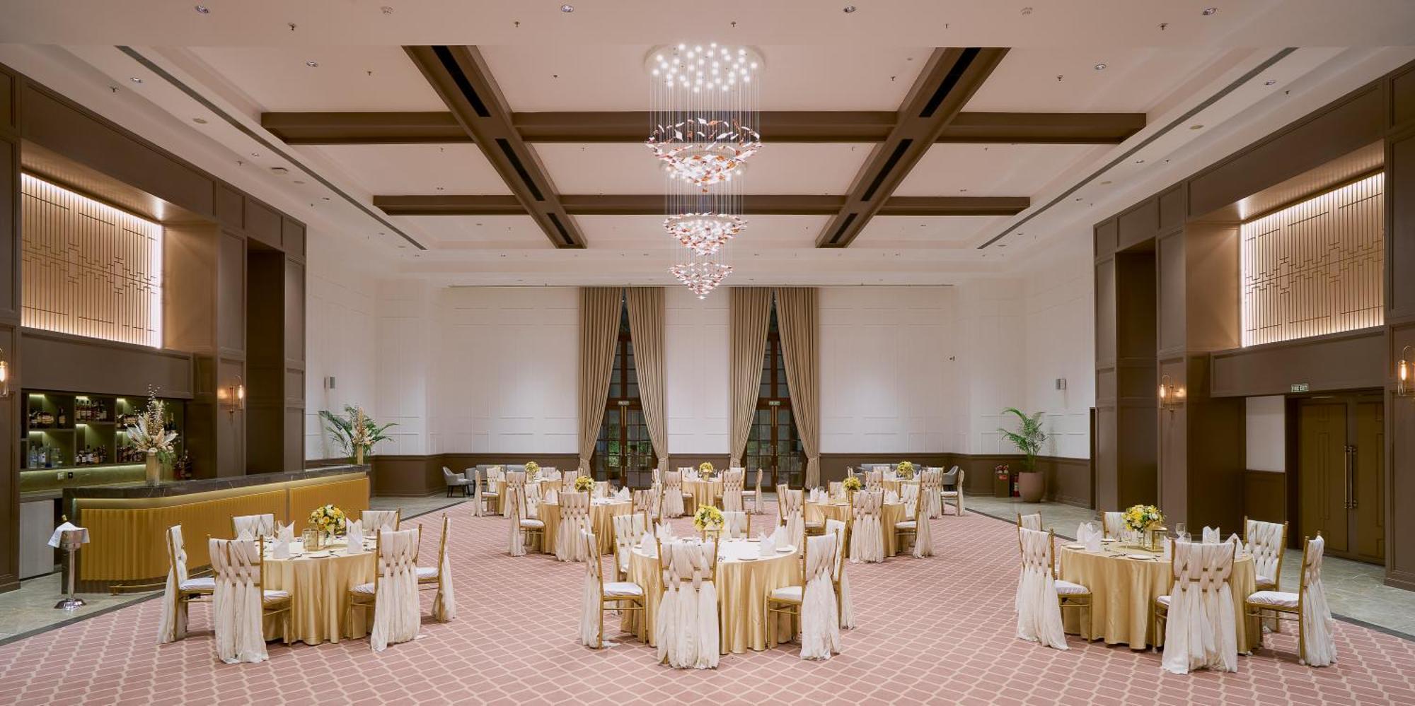 Hotel Dlf Club 5 Gurgaon